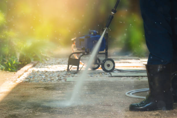 Best Graffiti Removal Services in Sharon, WI